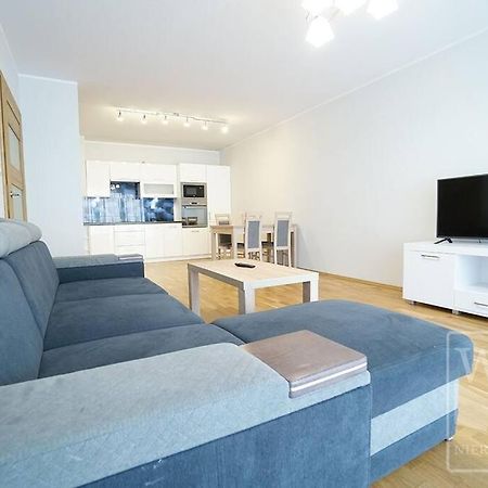 Big Apartment - Old Town - 3 Rooms - Private Parking Wroclaw Bagian luar foto