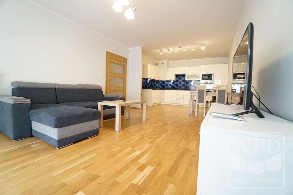 Big Apartment - Old Town - 3 Rooms - Private Parking Wroclaw Bagian luar foto