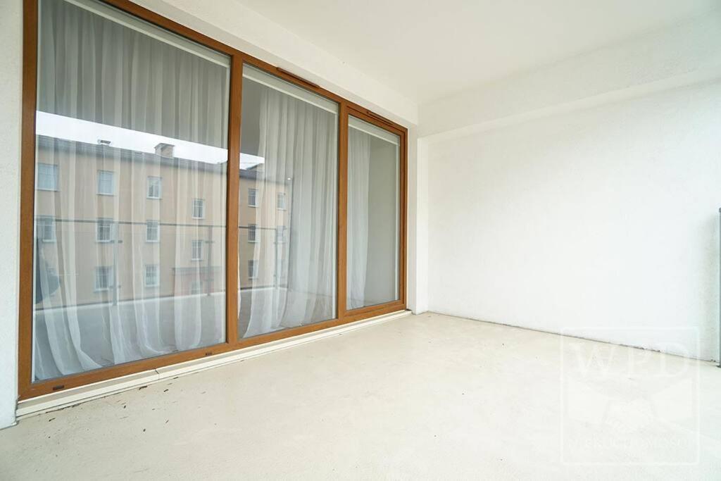 Big Apartment - Old Town - 3 Rooms - Private Parking Wroclaw Bagian luar foto