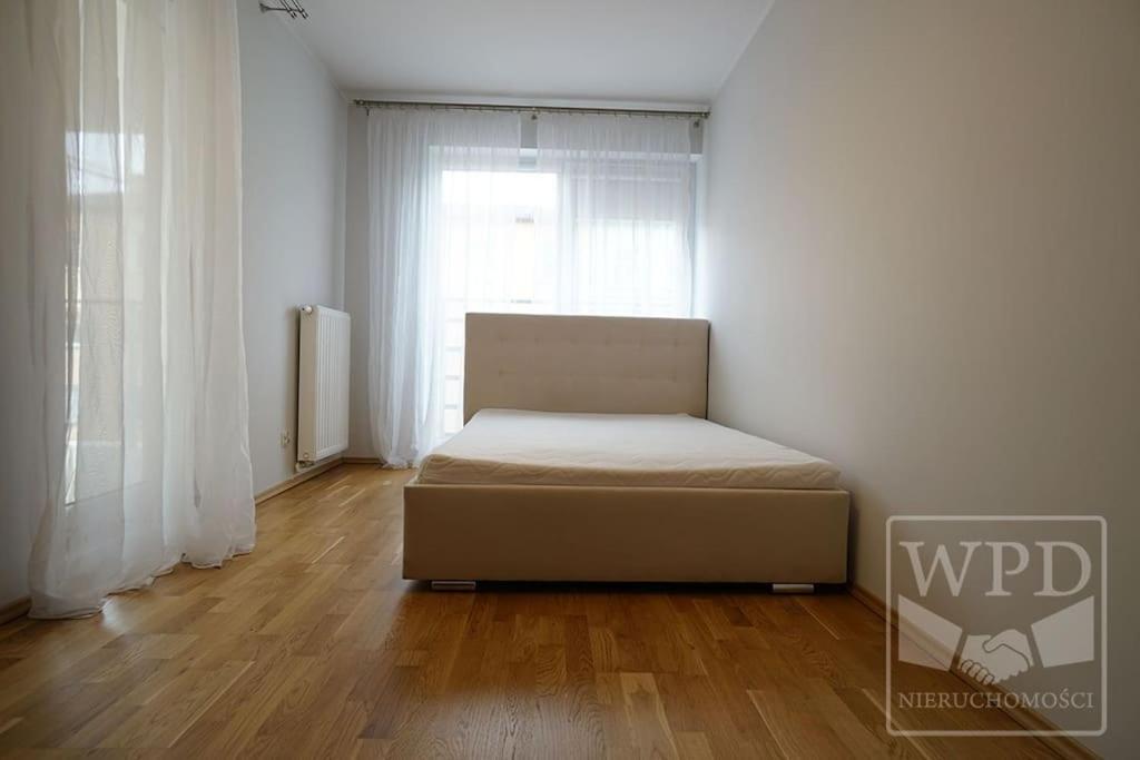 Big Apartment - Old Town - 3 Rooms - Private Parking Wroclaw Bagian luar foto