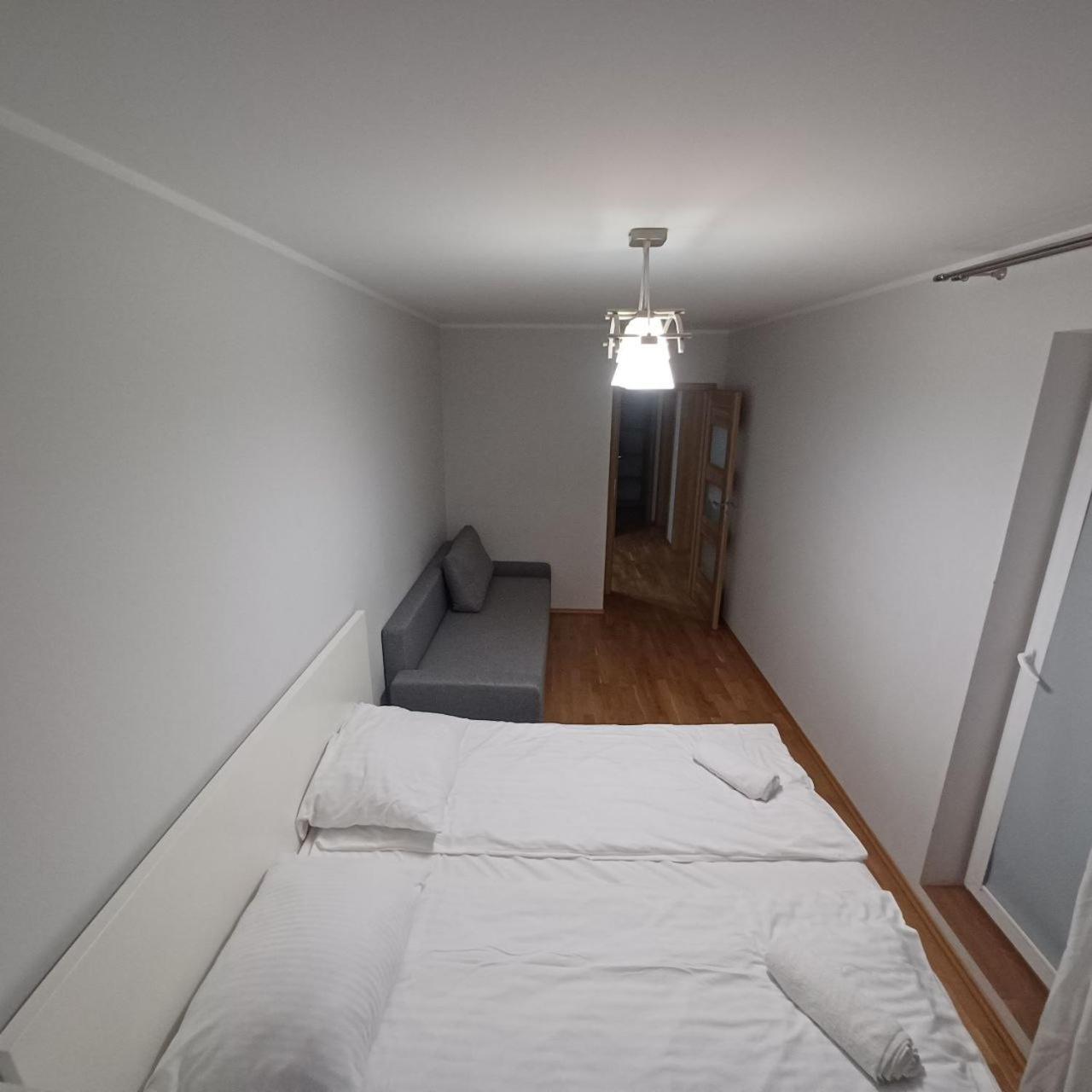 Big Apartment - Old Town - 3 Rooms - Private Parking Wroclaw Bagian luar foto